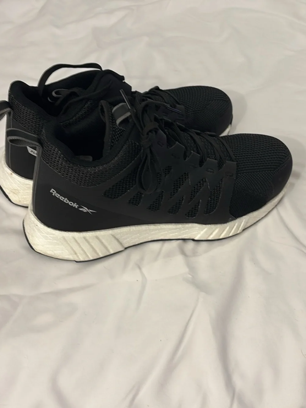 Reebok Men's Black and White Boat Shoes